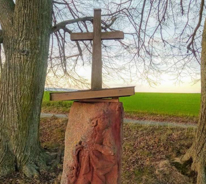 Kříž pod lípami, Hradové Střimelice, Czech Republic (Czechia)